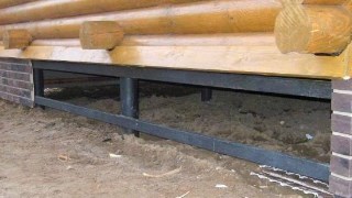 Заказать цоколь на винтовых сваях в Полевском. Бетонные сваи - установка под ключ от 2290 руб
