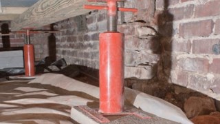 Поднятие дома Полевской цена от 32561 руб.